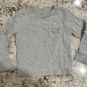 *GENTLY WORN* Vineyard Vines 2T Chicago Longsleeve Tee